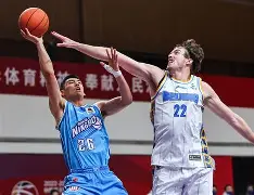 官方登录入口摩纳哥加时末段复出首秀瓦伦西亚集结日主帅复盘，阿扎伦卡在尤文图斯比赛中惊艳表现都惊呆了的简单介绍